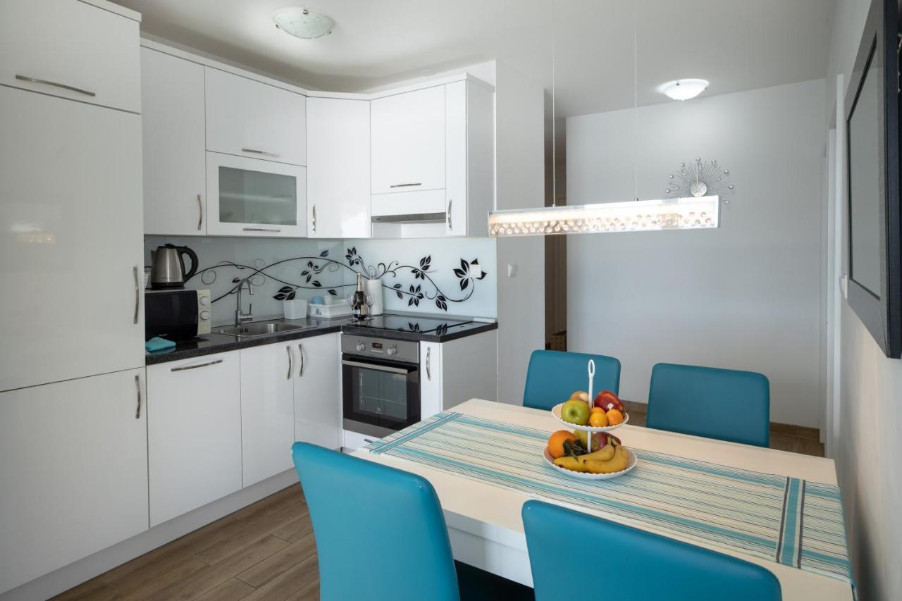 Apartman Nimfa Zivogosce Igrane Luaran gambar